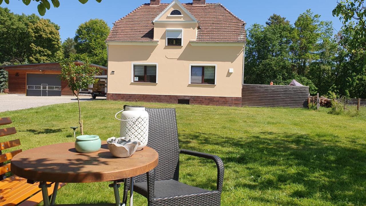 Ferienwohnung Am See Kromlau Bagian luar foto